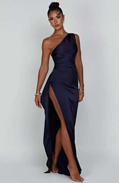 Sara - Elegant Maxi Dress